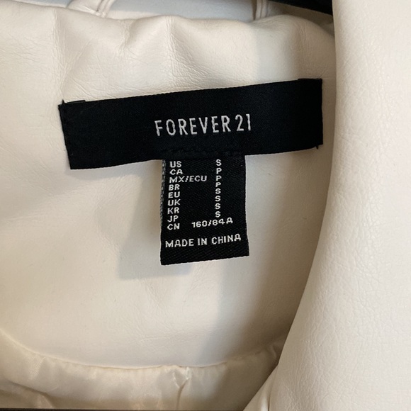 Forever 21 fake leather jacket (white) - Picture 5 of 7